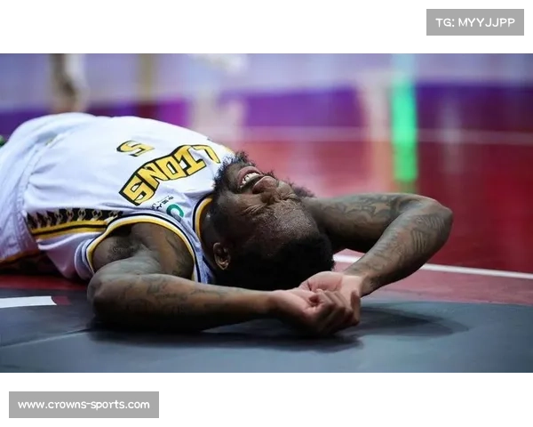 詹姆斯带伤出战左脚关节炎 湖人核心负荷管理成隐忧